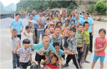 ��h������W(xu��)���������Є�(d��ng)���F(tu��n)�(du��)֧�̵��c(di��n)�ǏV���ό����Rɽ�h��կ�l(xi��ng)¡��С�W(xu��)��7��18��������?y��u)麢�ӂ��e�k��Ȥζ�\(y��n)��(d��ng)��(hu��)������������K������^�ӣ�����������(xi��ng)Ŀ����(ch��ng)��ʮ�֟������\(y��n)��(d��ng)��(hu��)��Ļ����֧���(du��)�c���ӂ��_�ĺ�Ӱ��