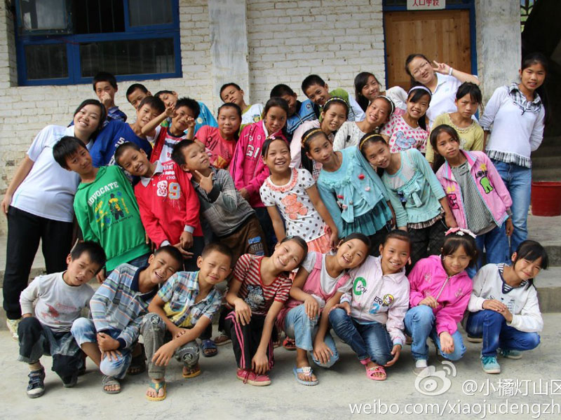 �挦���������ķքe���V�|�̌W(xu��)Ժ��С�ٟ���ɽ�^(q��)���W(xu��)����֧���꠆T�ͺ��ӂ���ʮ�ֲ�����7��29�գ����ˌ��g����Ц�ݶ���������꠆T�c���ӂ��Ĕz��һ�M�༉��Ӱ��