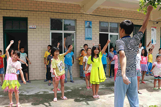 �V�|�t(y��)�ƴ�W��΢�m���ġ�����F��ڏV�|ʡ�����������(zh��n)ͬ��С�W֧����־Ը�߽�ͬ��С�W�W���\��ǰ�������Ԝp���\�ӂ�����