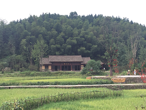 �Ї��һ�Դ���^(q��)����@�����cɽˮ��Ȼһ�w��